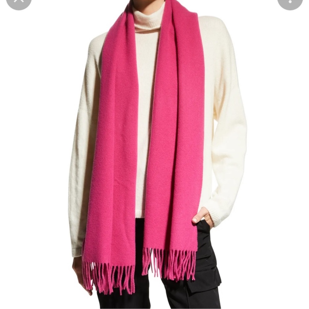 Moncler Logo Scarf 100% Wool New - Picture 9 of 9